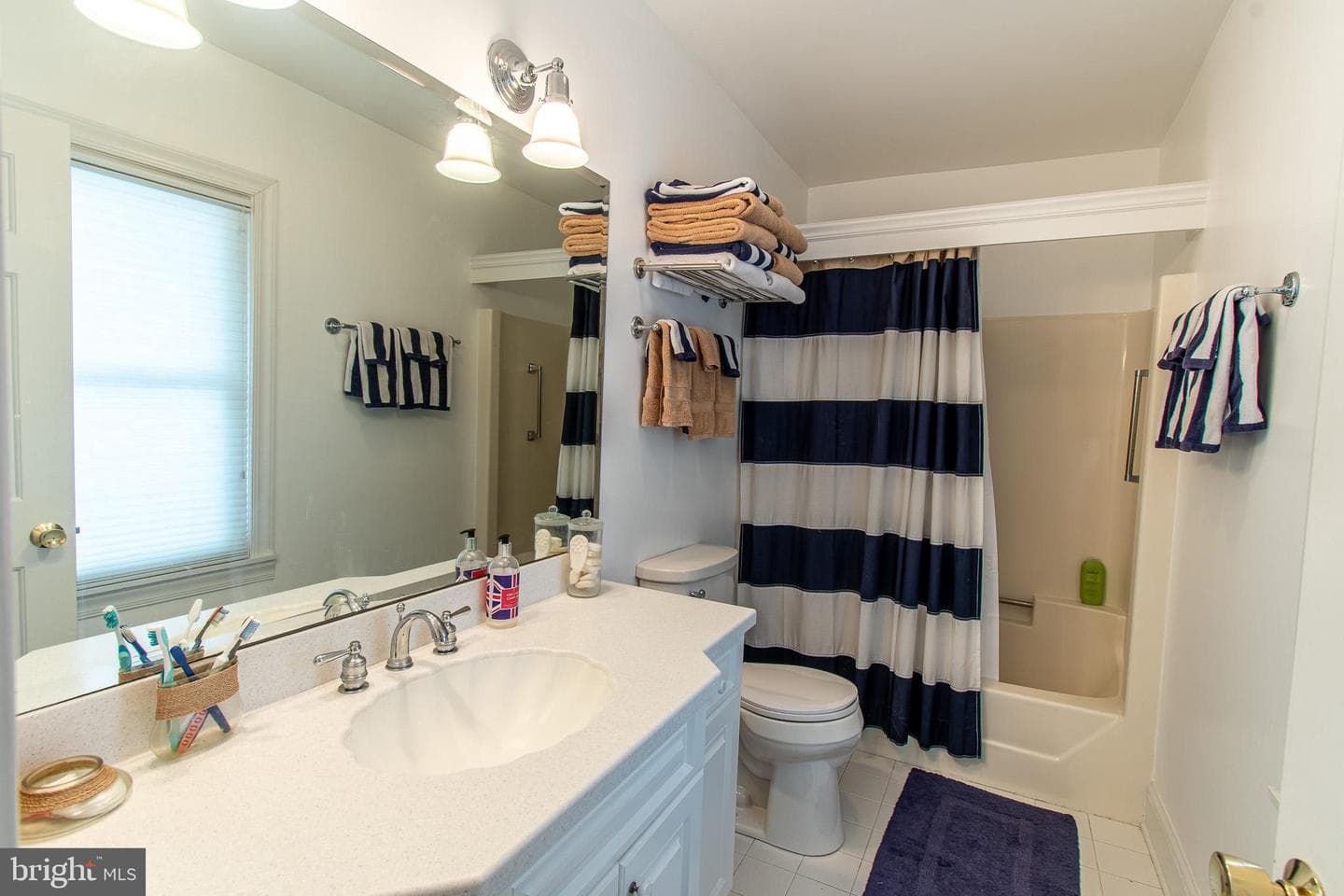 106 Strand #2 photo 30