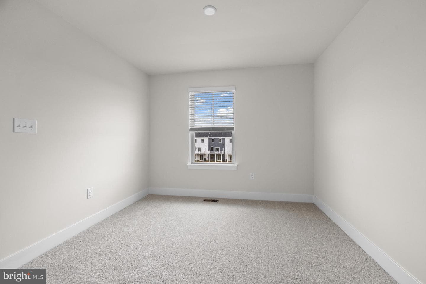 1410 Lake Geneva Drive photo 14