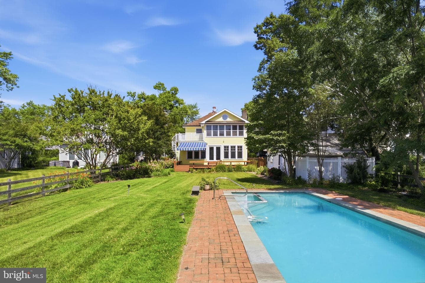 104 Myrtle Street photo 4