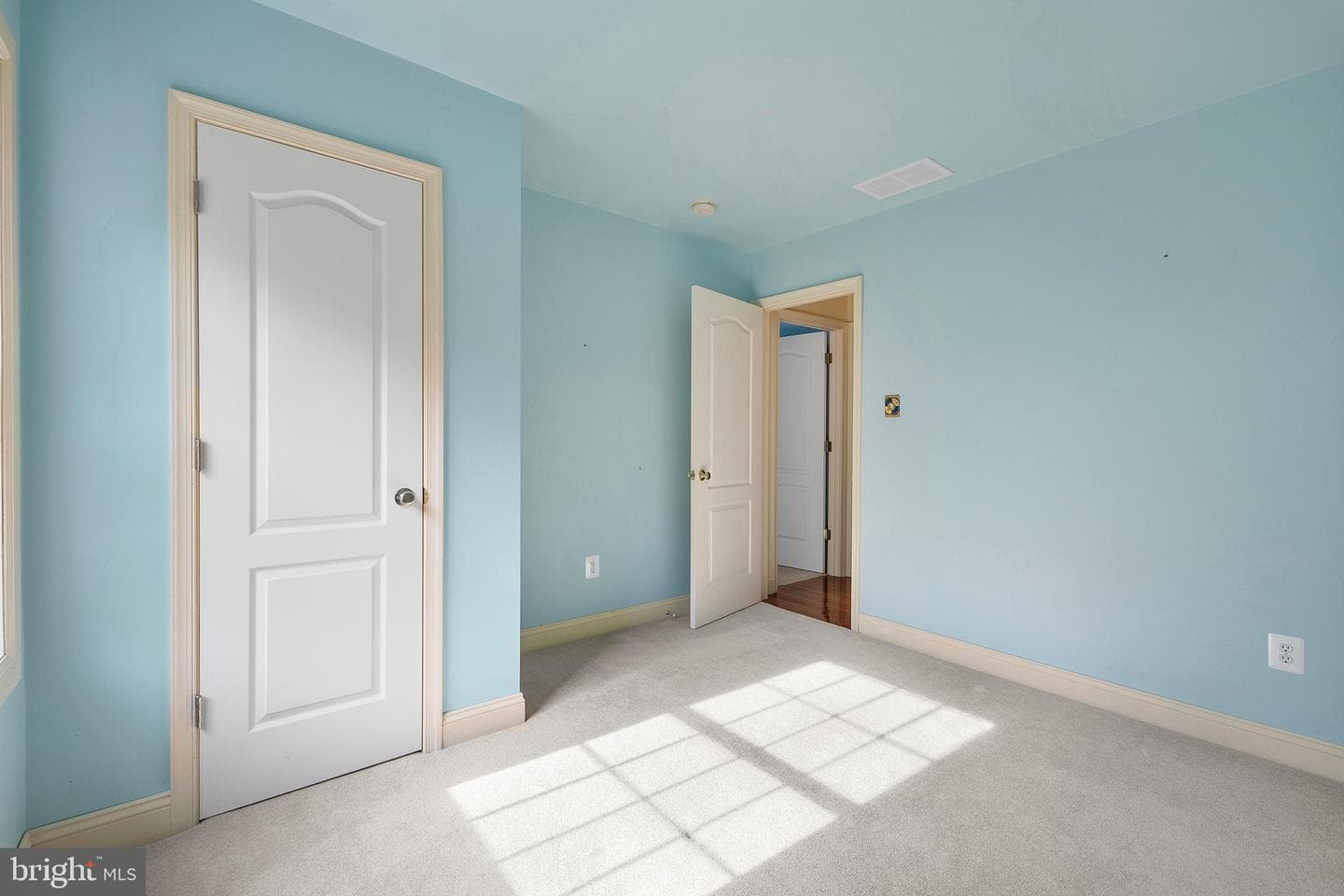 8658 Cummings Rd photo 18