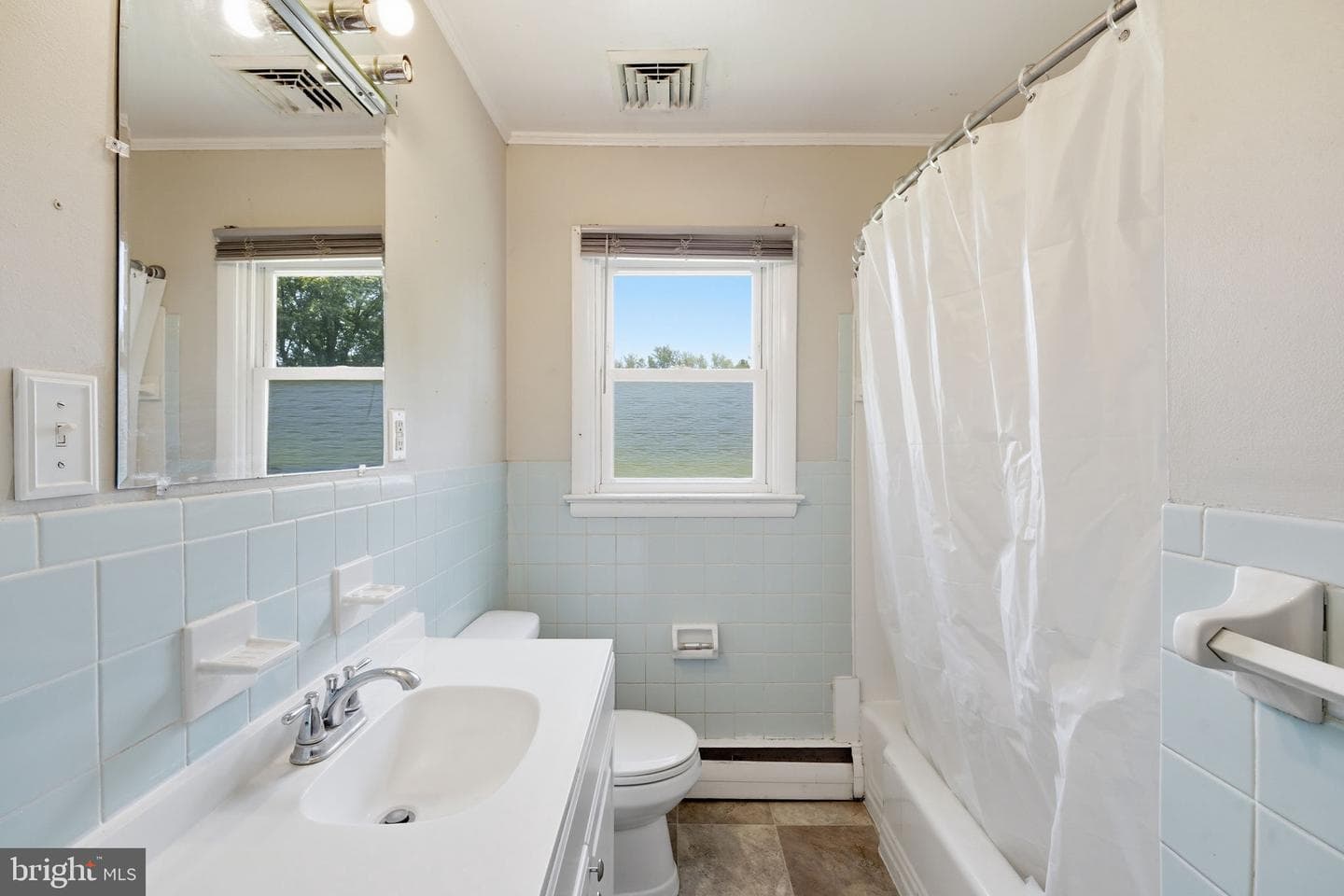 29328 Dutchmans Lane photo 28