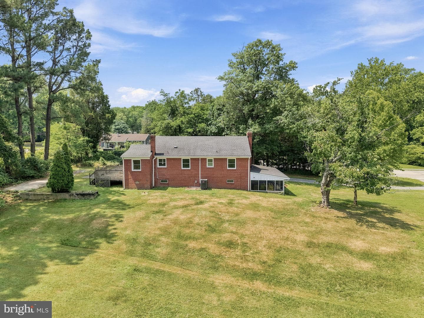 29328 Dutchmans Lane photo 5