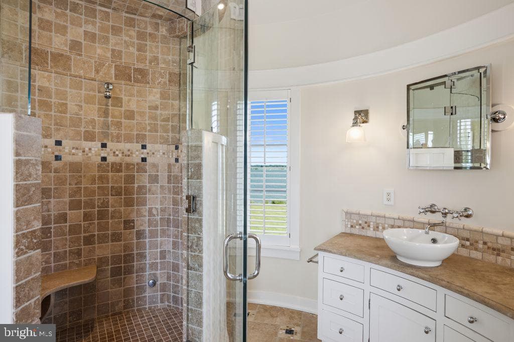 22101 Grafton Manour Lane photo 66