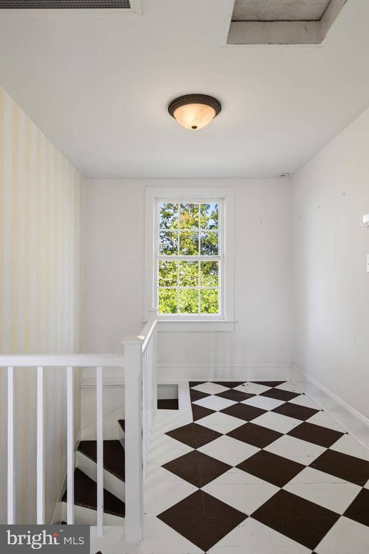 22101 Grafton Manour Lane photo 90