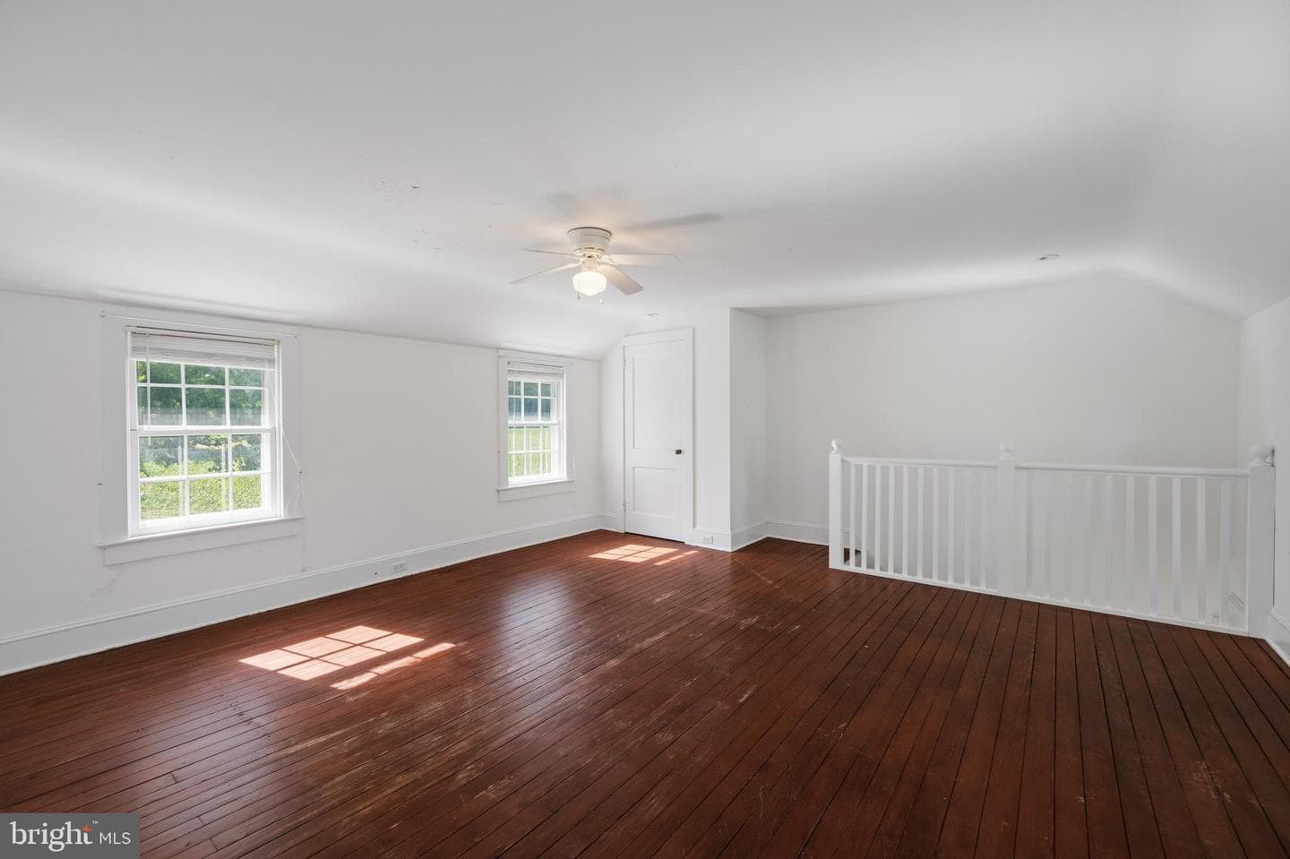 22101 Grafton Manour Lane photo 94