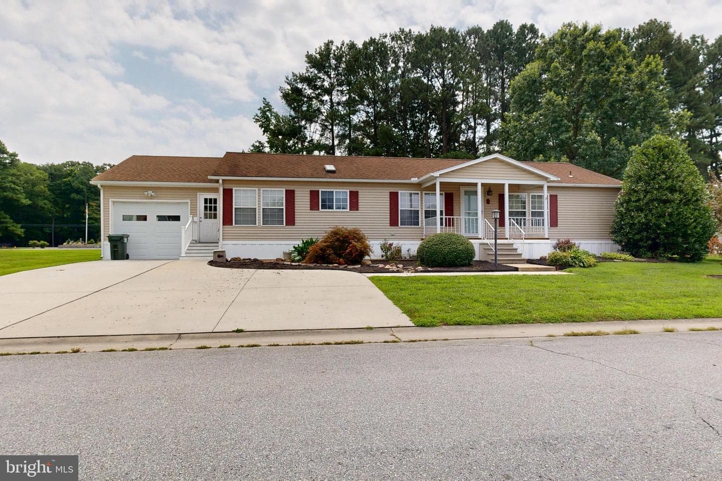 1 Victoria Court, Easton