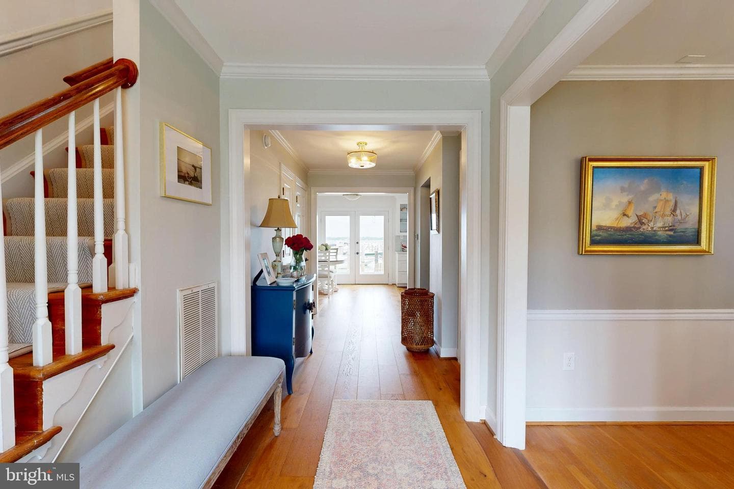 100 Pier Street W photo 5