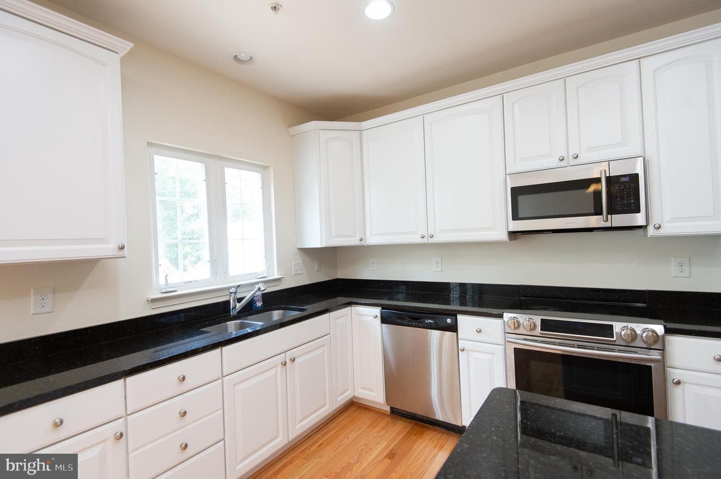 300 Dixon Street #505 photo 12