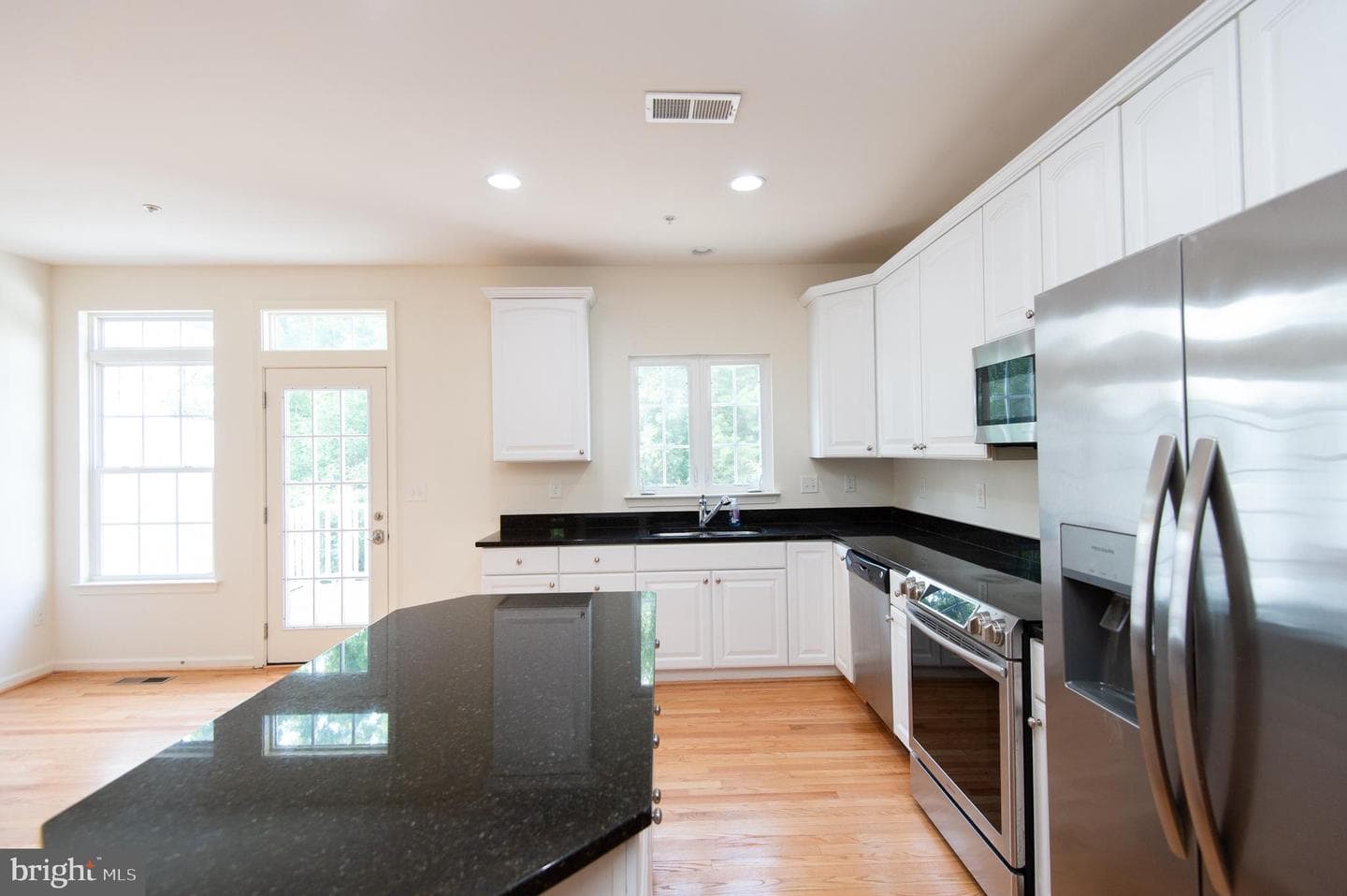 300 Dixon Street #505 photo 15