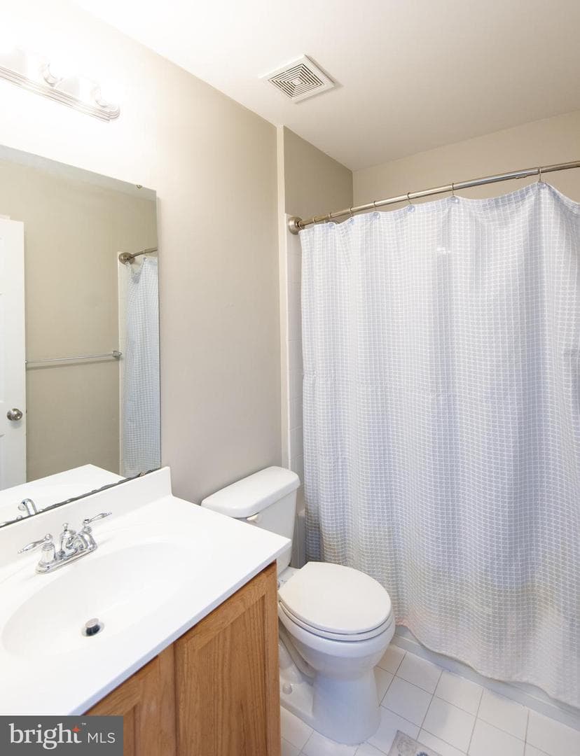 300 Dixon Street #505 photo 17