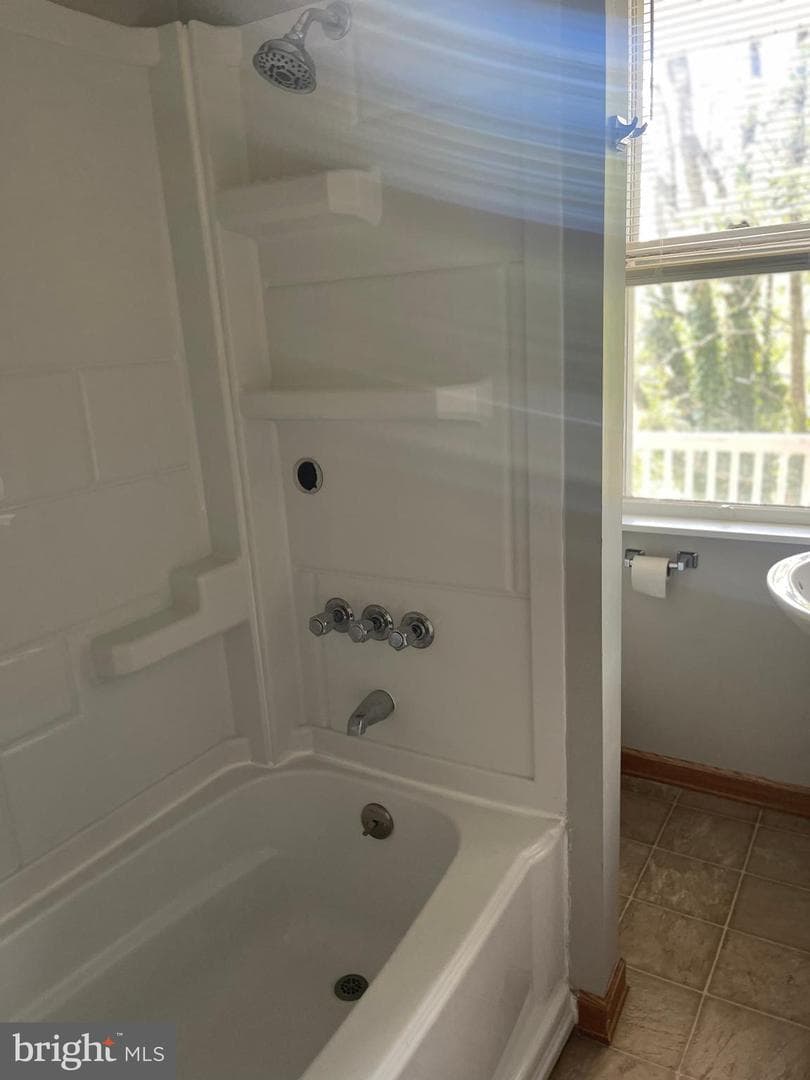 109 Randolph Avenue photo 29