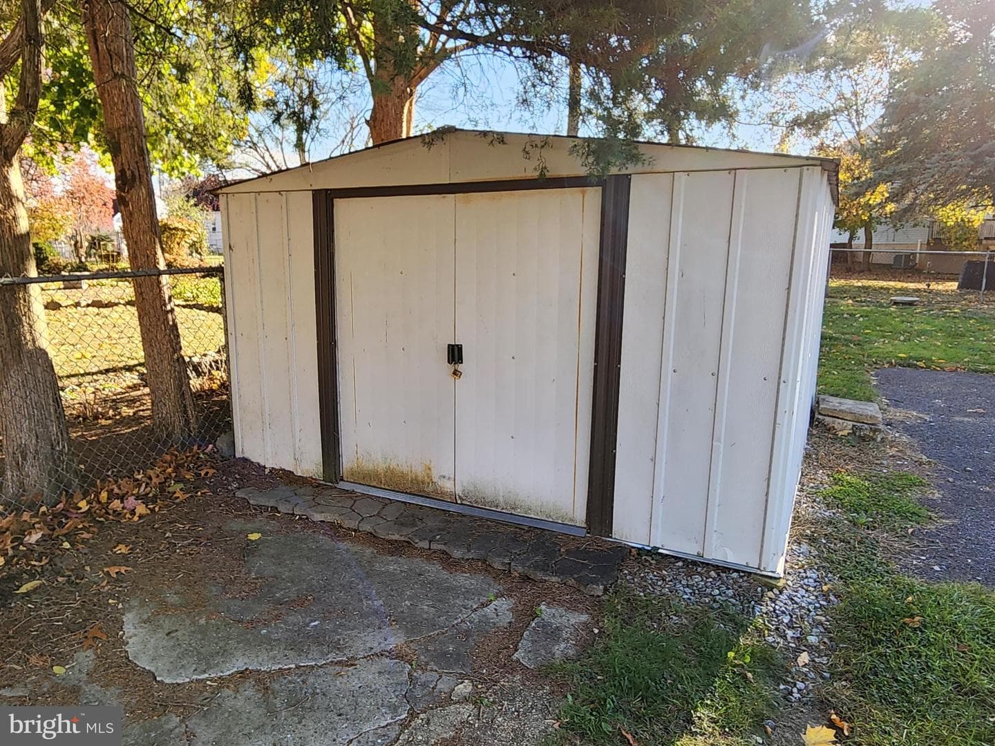 963 Noland Drive photo 23