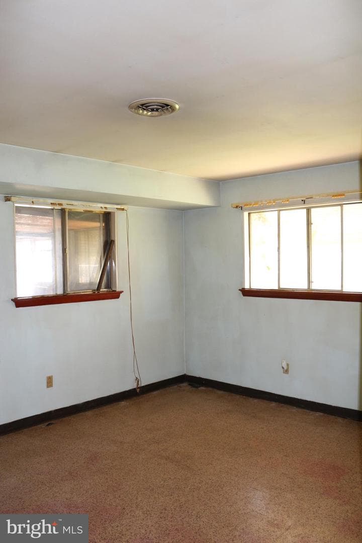 1009 Linwood Road photo 25