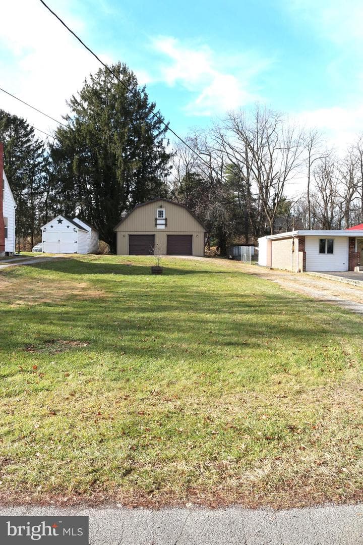 1009 Linwood Road photo 3