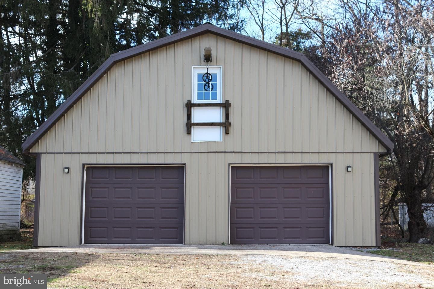1009 Linwood Road photo 4