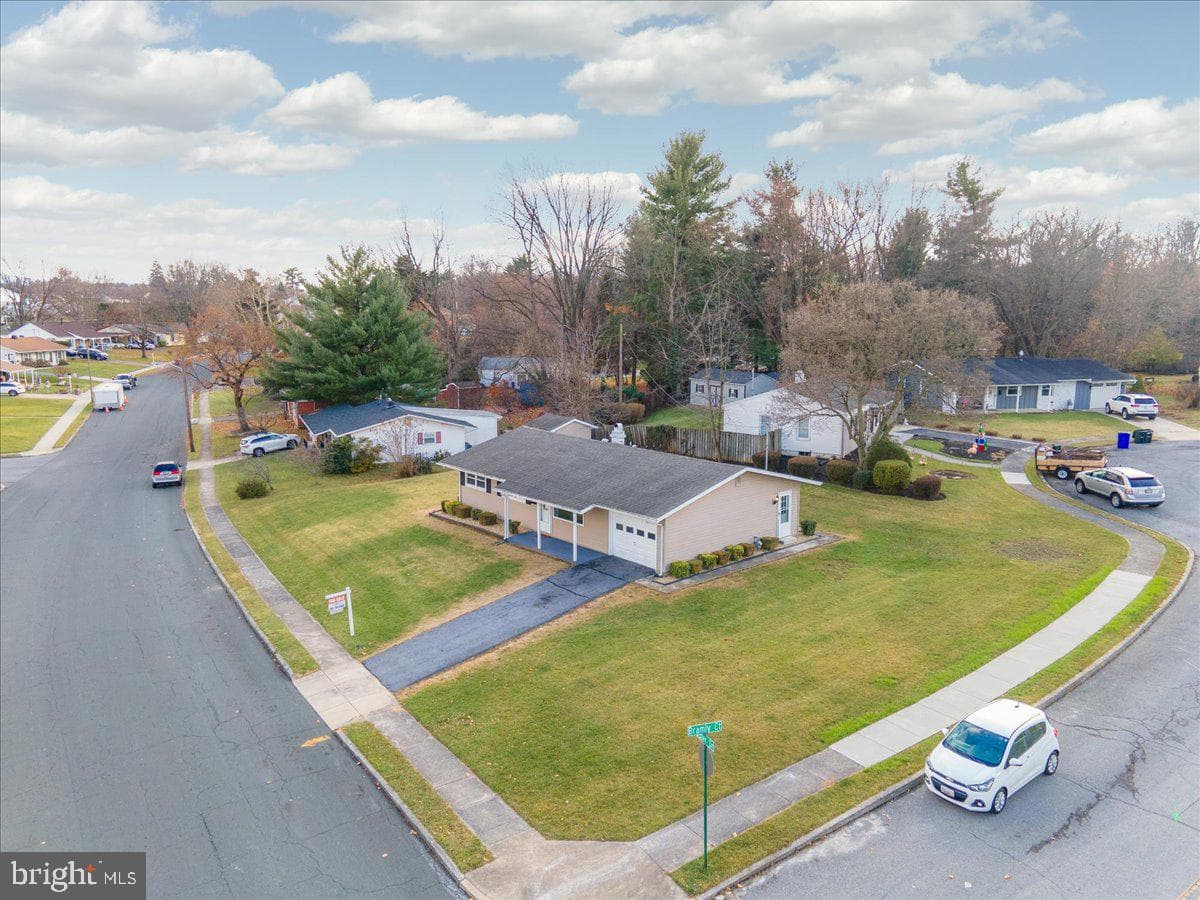 1207 Outer Drive photo 11