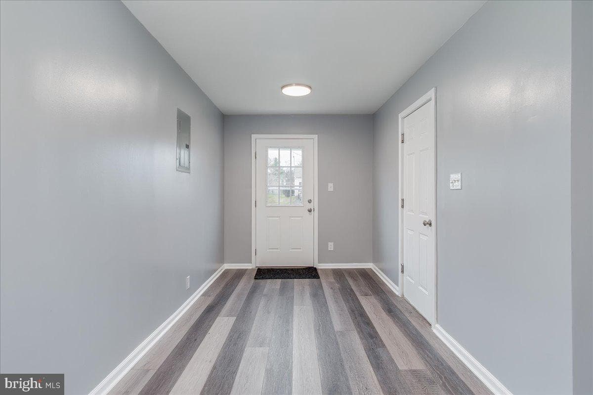 1207 Outer Drive photo 17