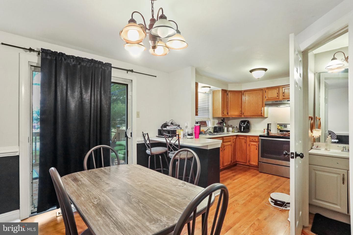 1548 Iris Court photo 7