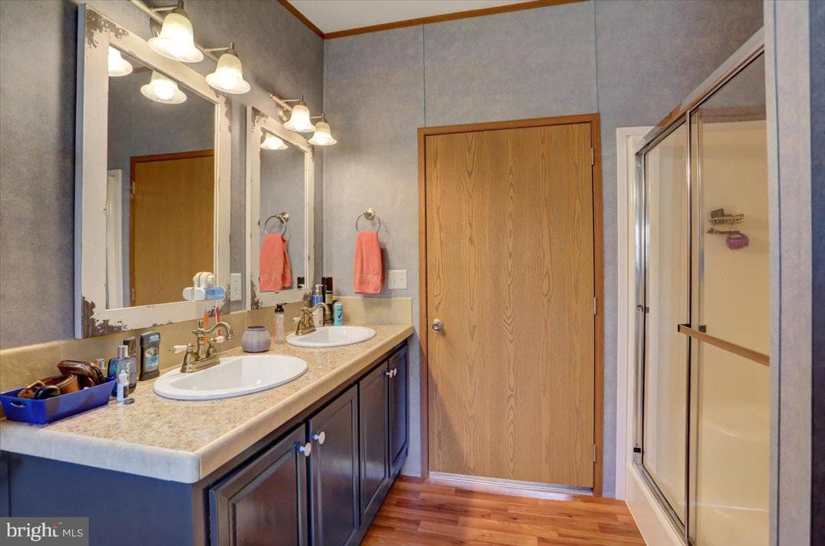 15530 Mobile Road photo 20