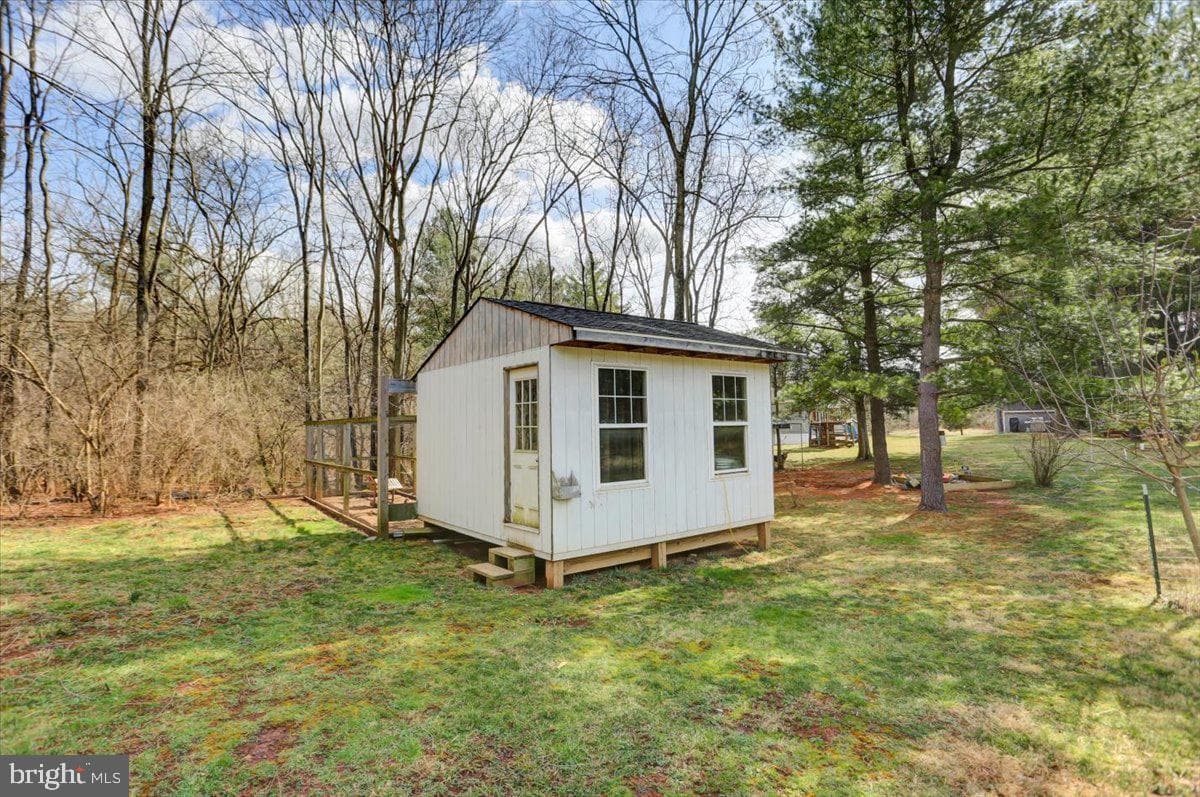 15530 Mobile Road photo 41