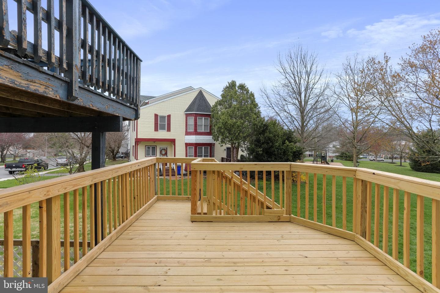 637 Knightsbridge Drive photo 23