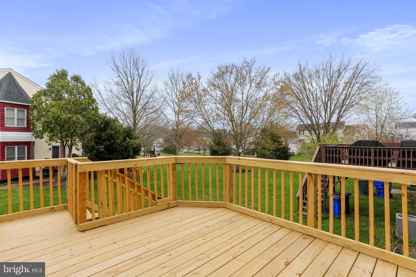 637 Knightsbridge Drive photo 24