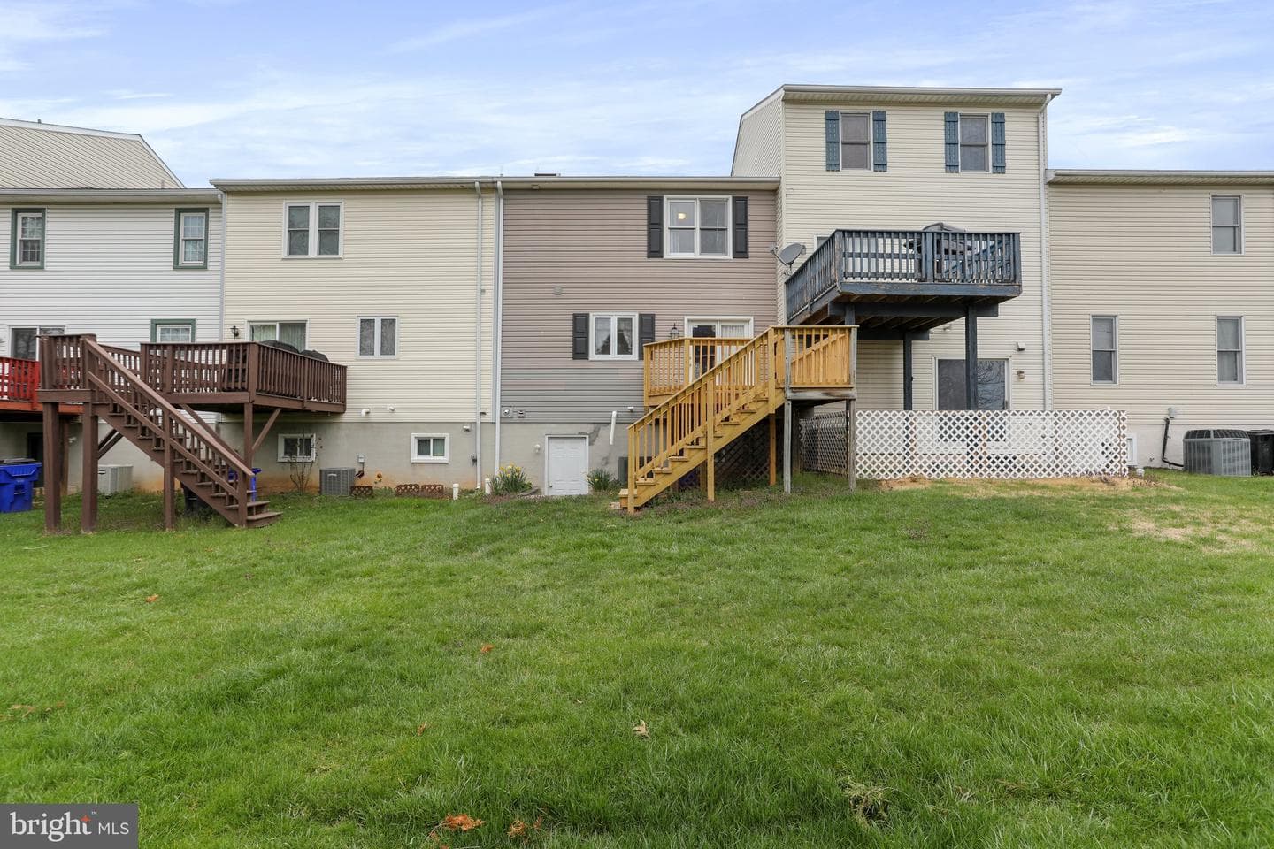 637 Knightsbridge Drive photo 27