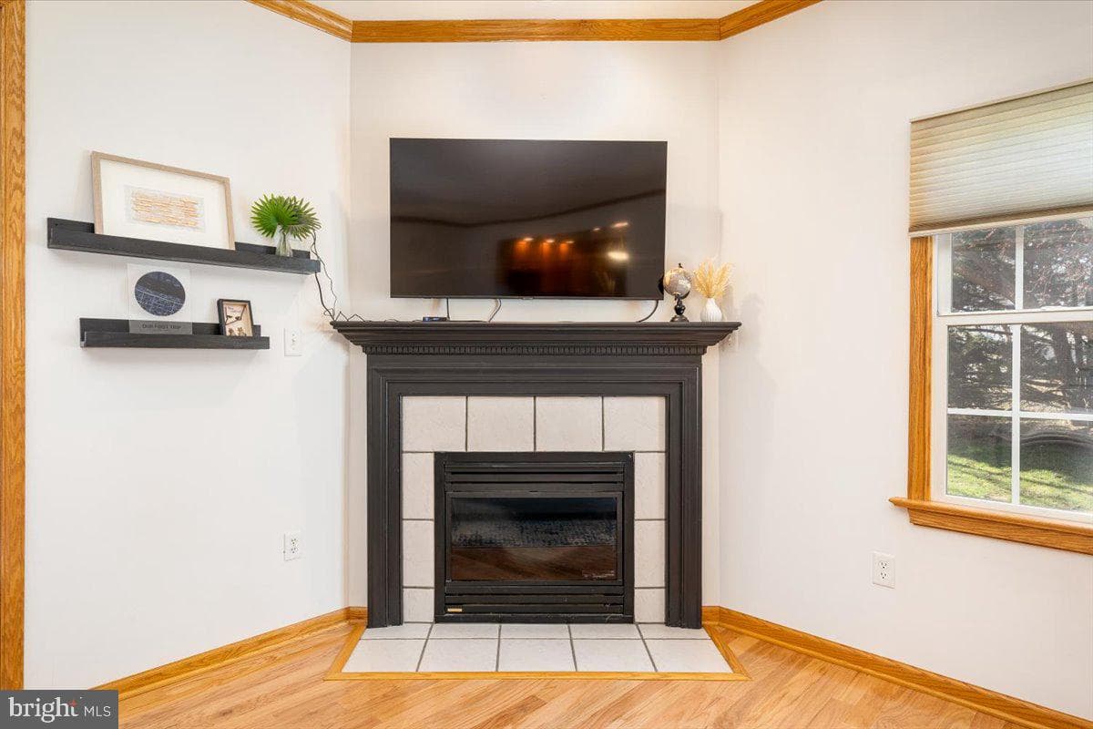 1215 Lindsay Lane photo 14