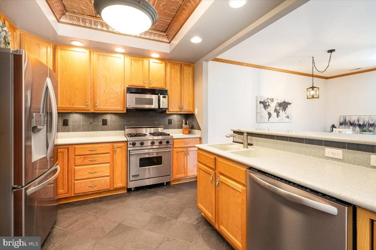 1215 Lindsay Lane photo 20