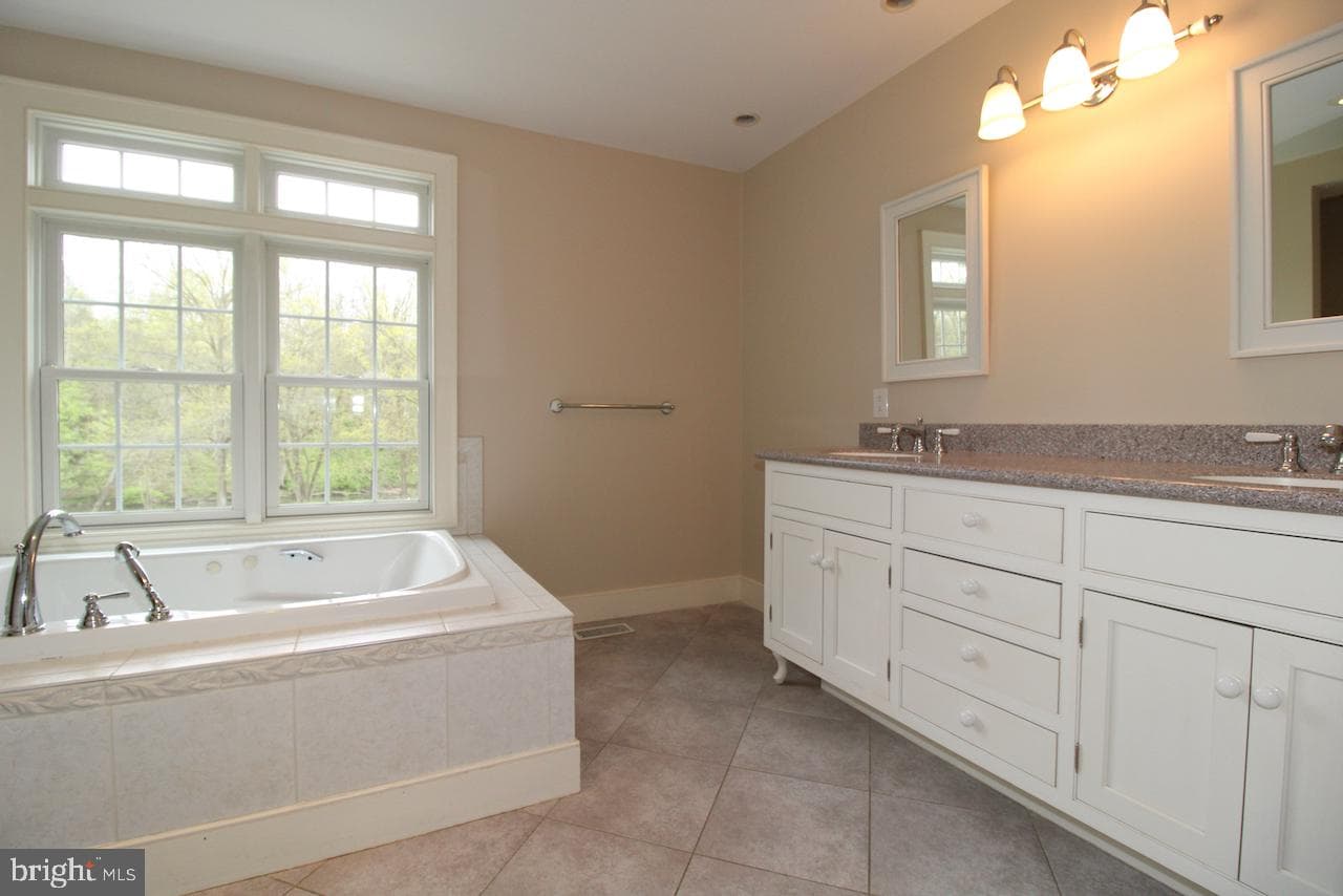 12500 Covenant Way photo 23