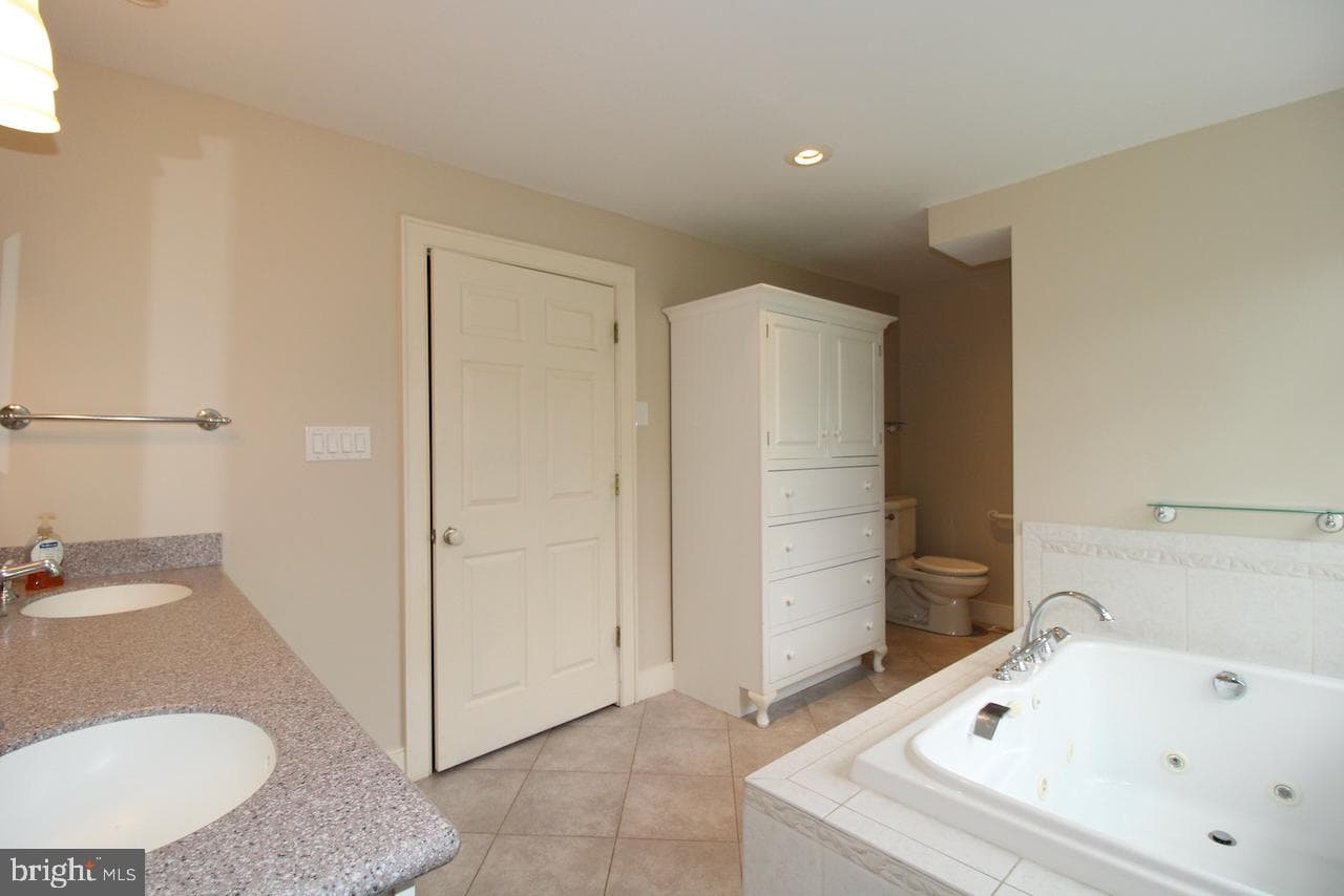 12500 Covenant Way photo 25