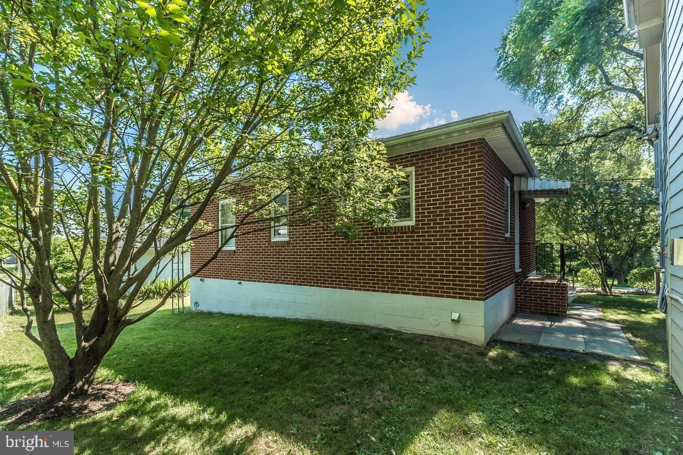 20 Frederick Road photo 8