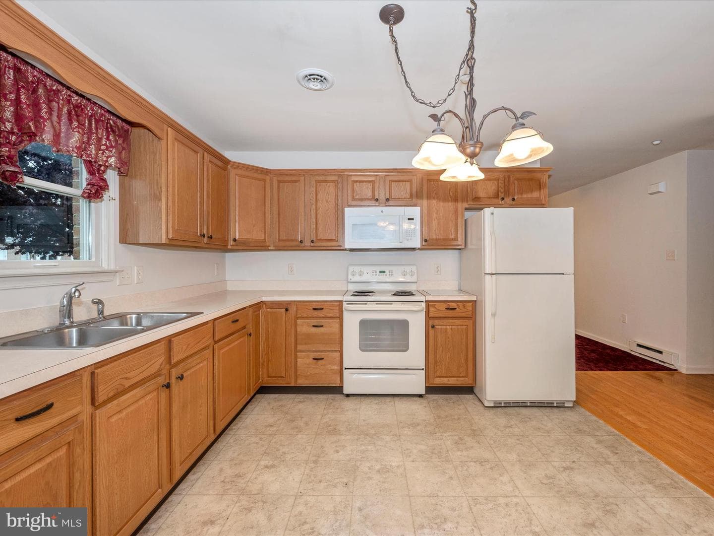 1220 Hunters Woods Drive photo 17