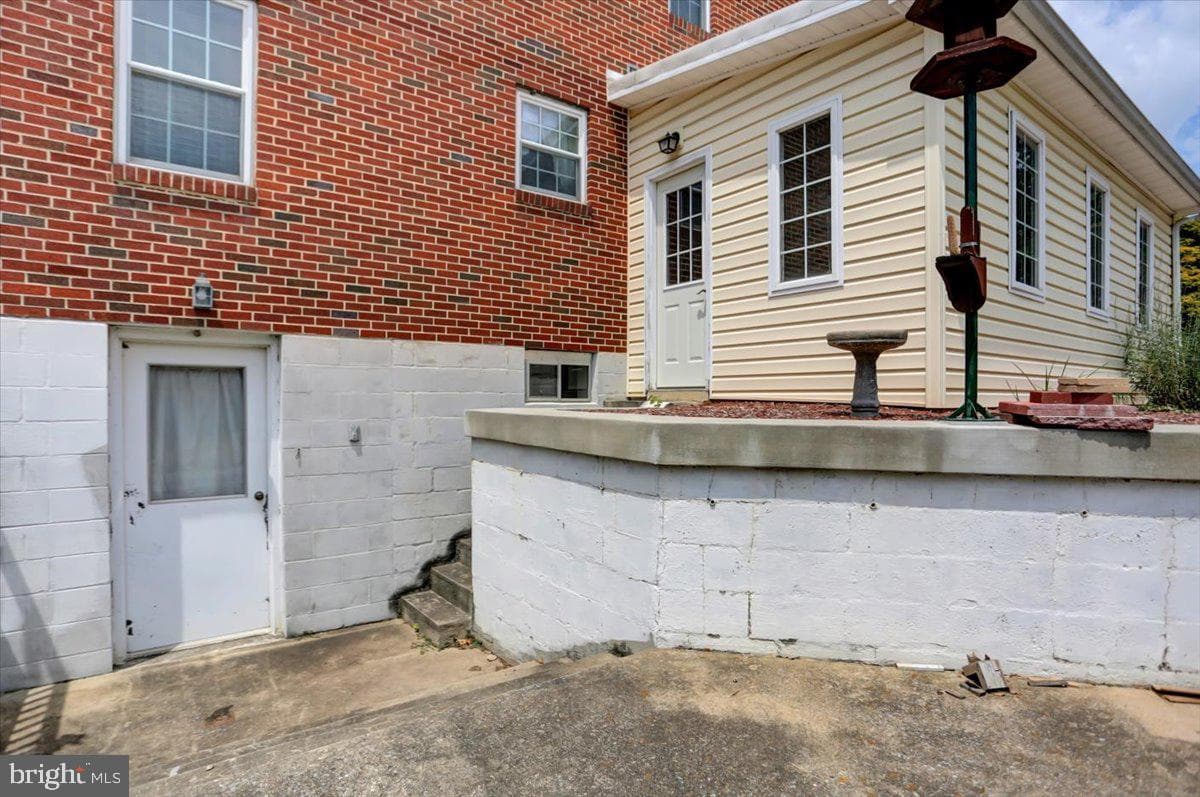 118 Linden Avenue photo 10
