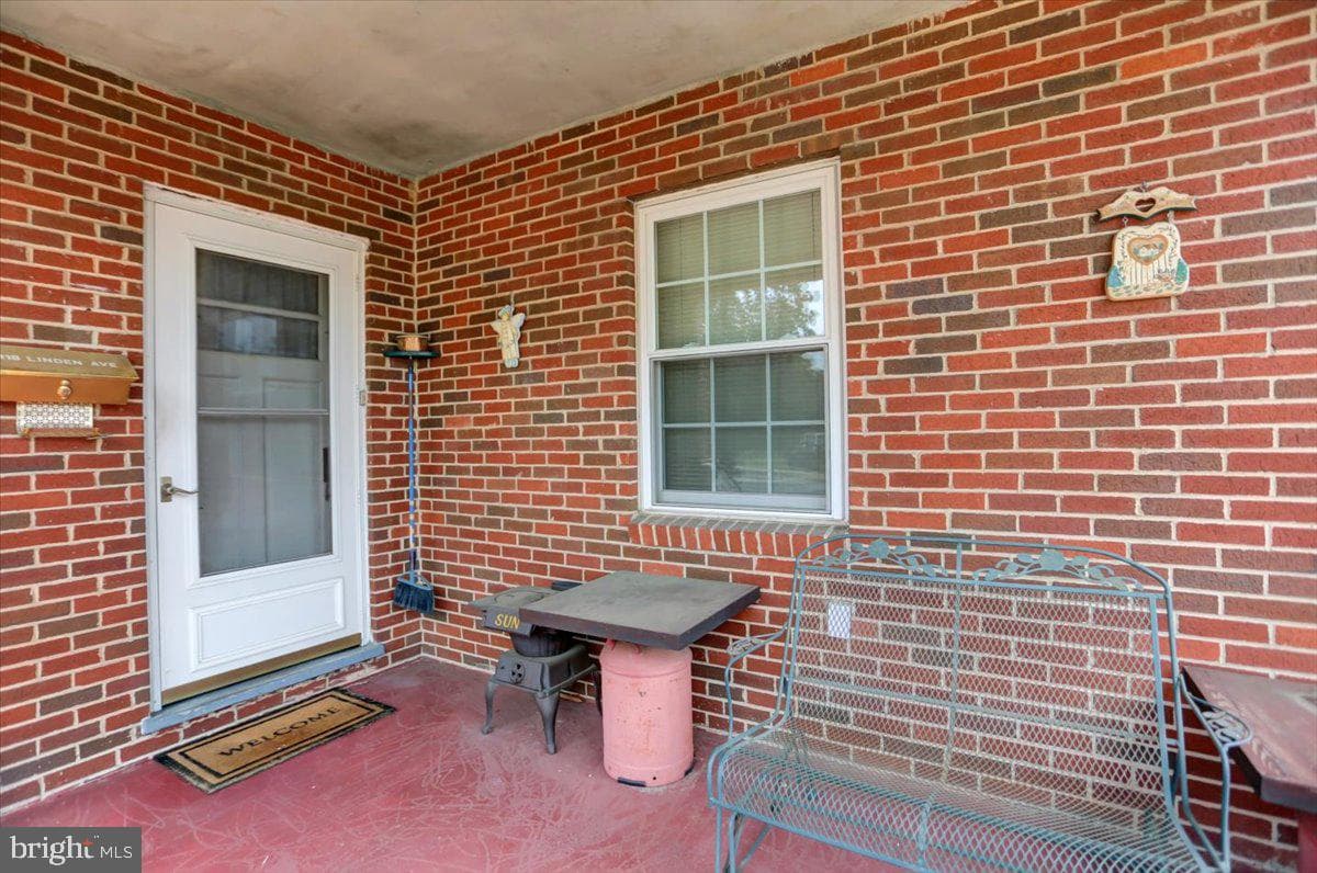 118 Linden Avenue photo 12