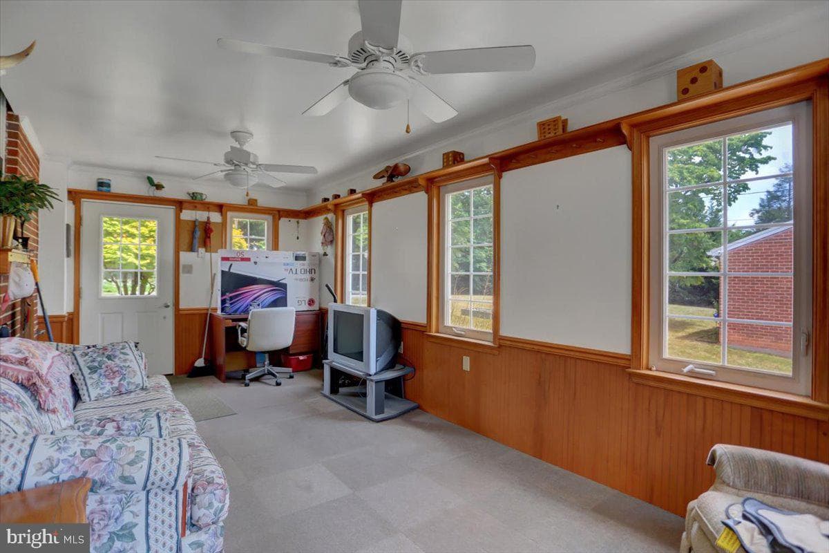 118 Linden Avenue photo 34