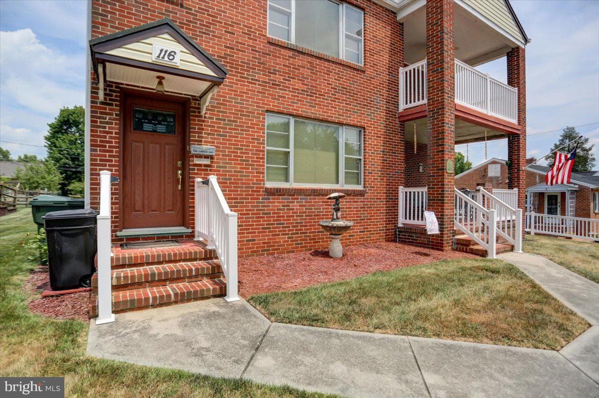 118 Linden Avenue photo 35