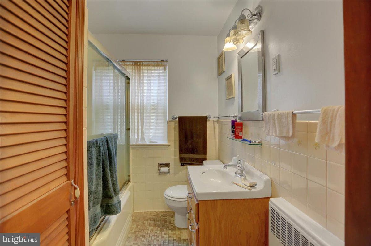 118 Linden Avenue photo 46
