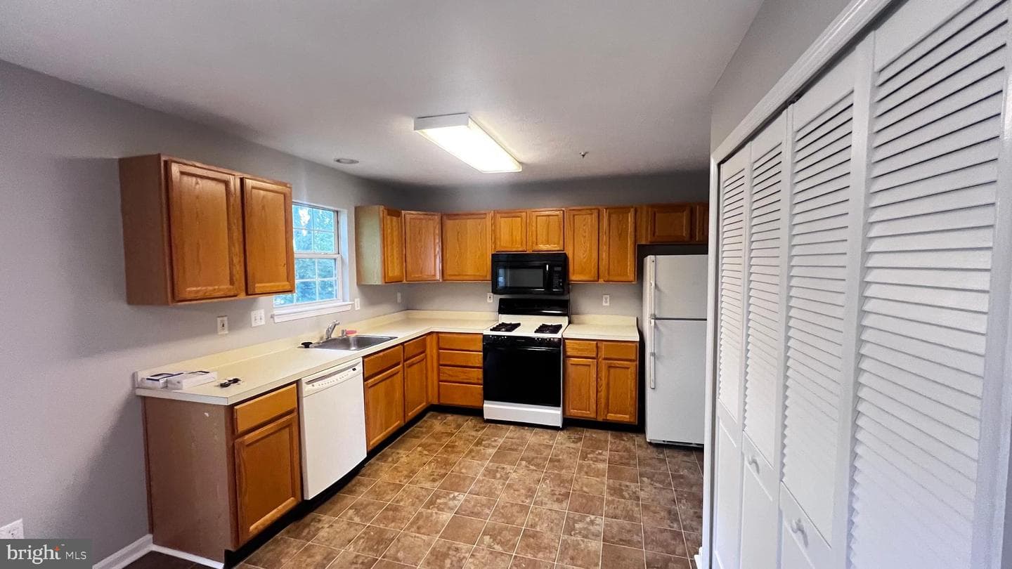 20311 Kellys Lane photo 11