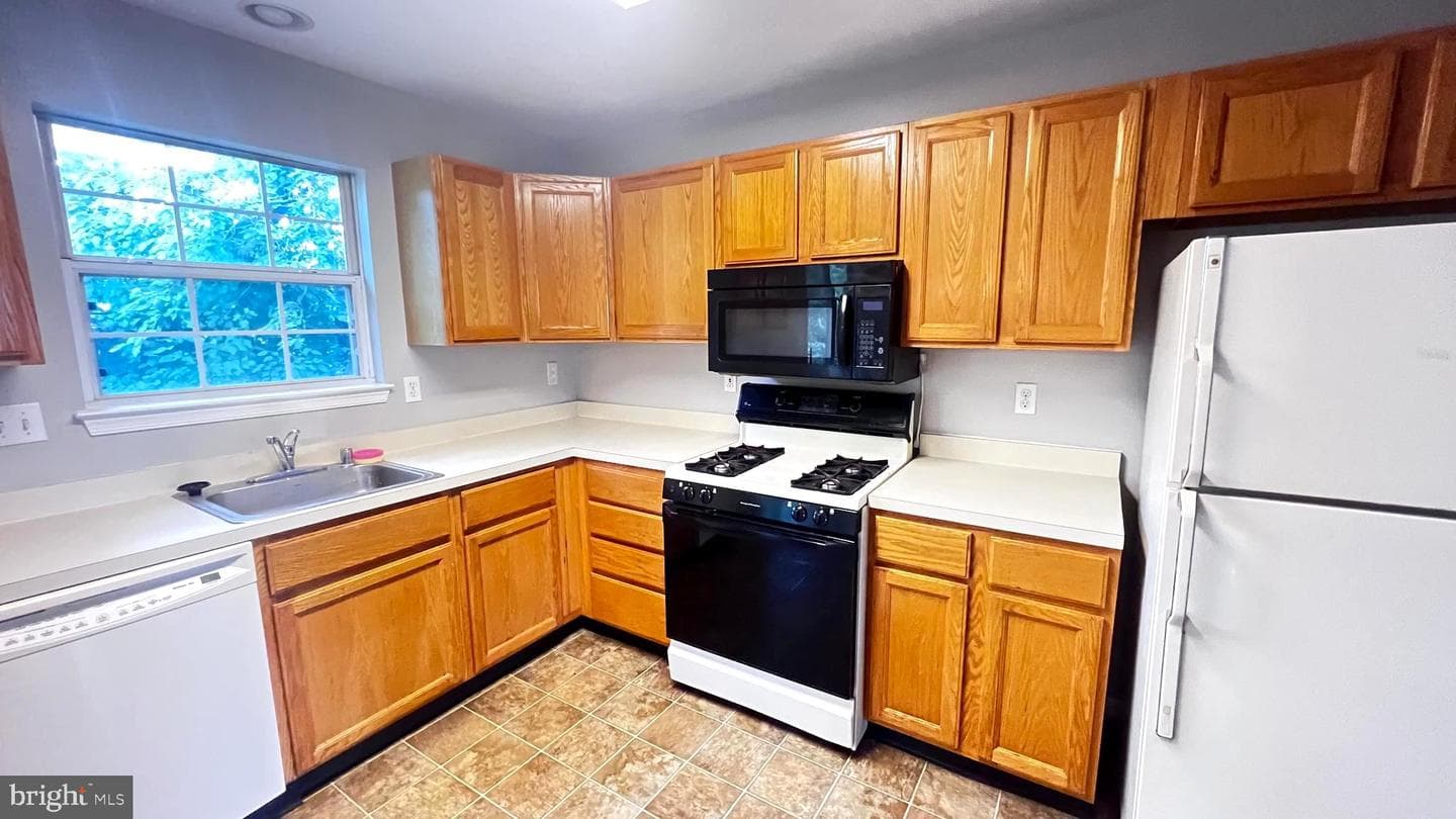20311 Kellys Lane photo 8