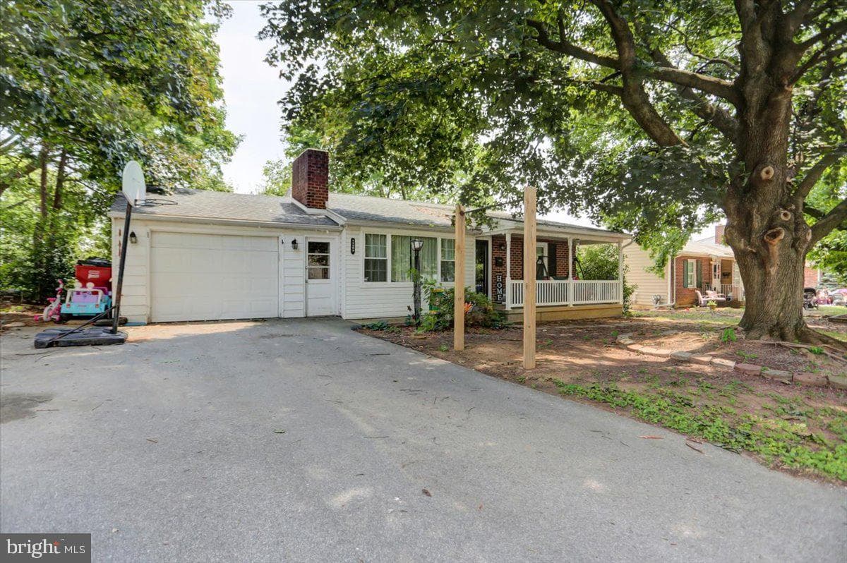 11309 Greenberry Road photo 3