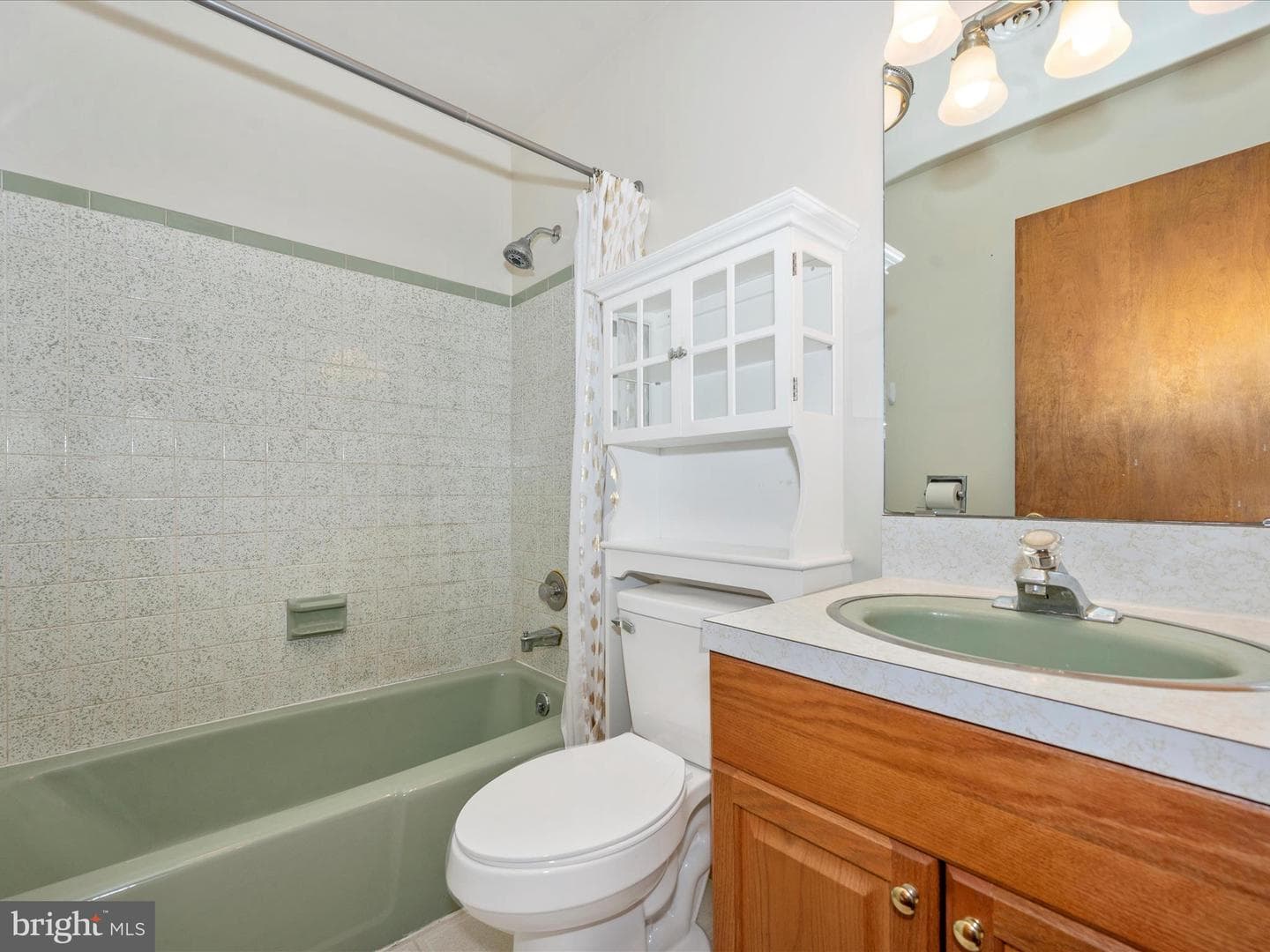 208 E Antietam Street photo 24
