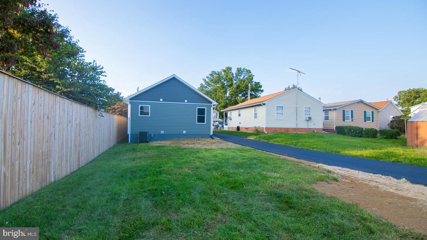 1217 Wabash Avenue photo 22