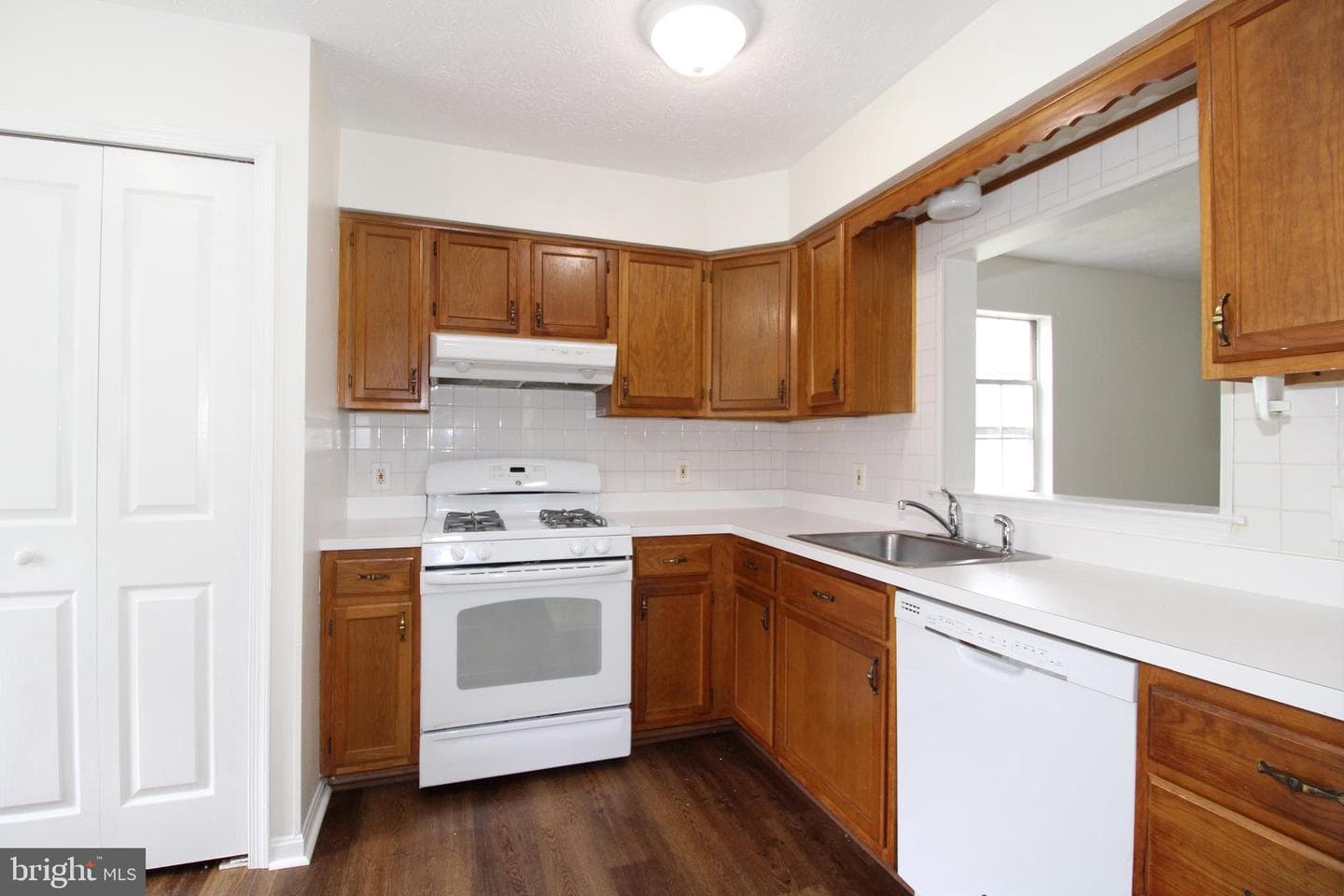 11200 Robins Glenn Drive photo 3