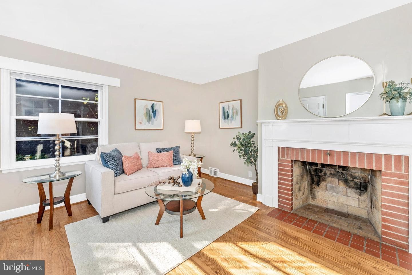 951 View Street photo 16