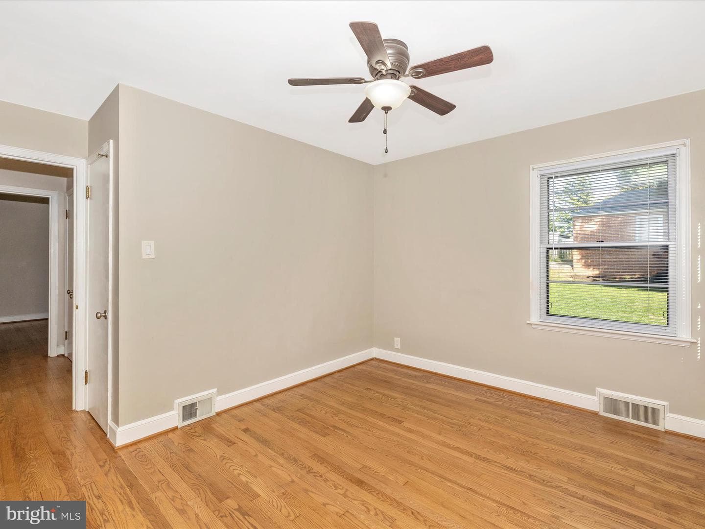 951 View Street photo 20