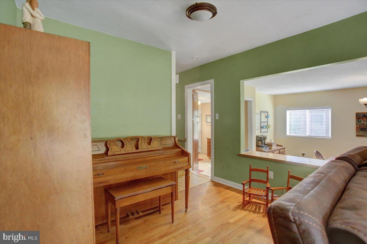 11307 Greenberry Road photo 10