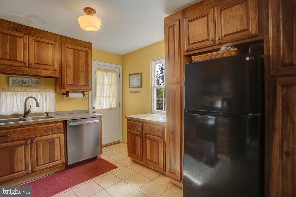 11307 Greenberry Road photo 16