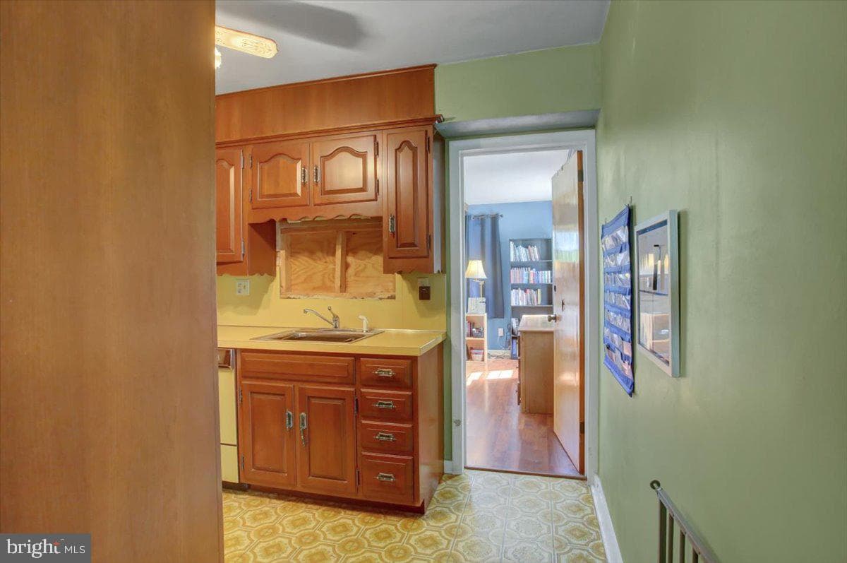 11307 Greenberry Road photo 19