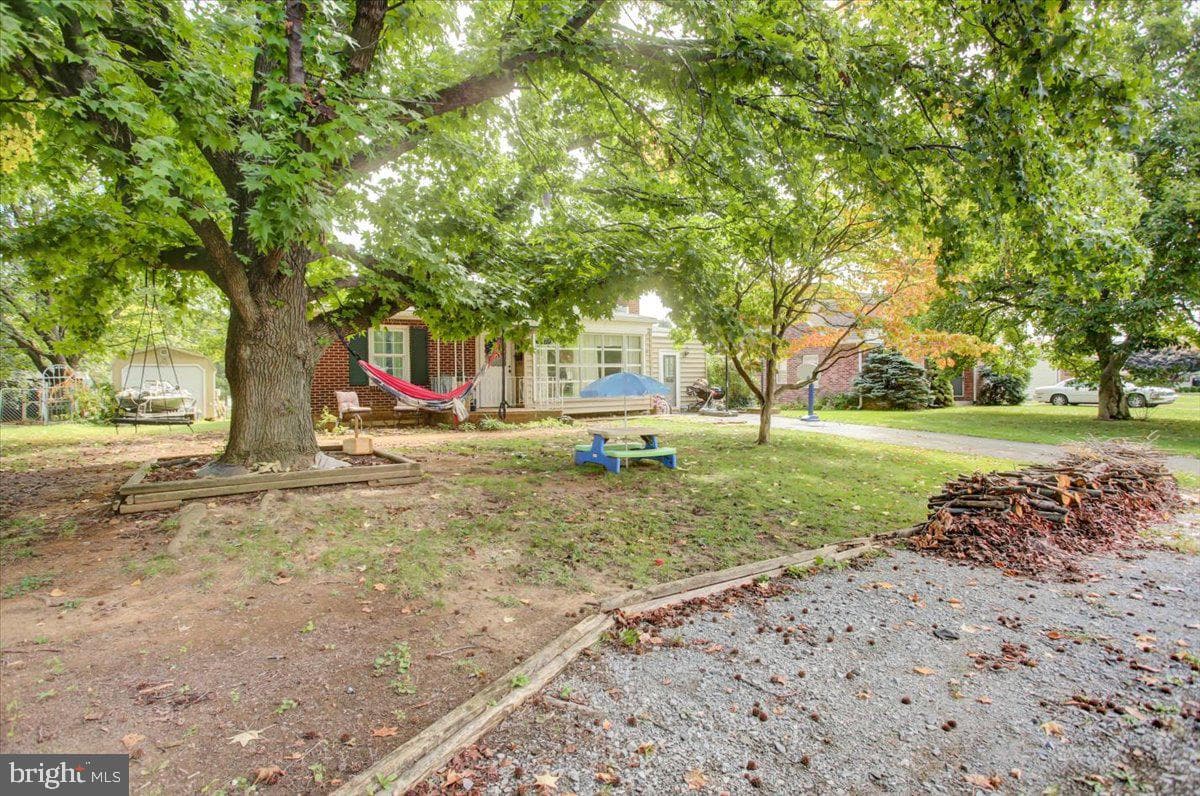 11307 Greenberry Road photo 2